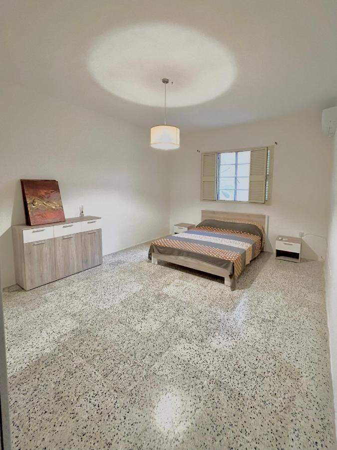Camag Apartment - Very Close To Airport Birżebbuġa Eksteriør billede