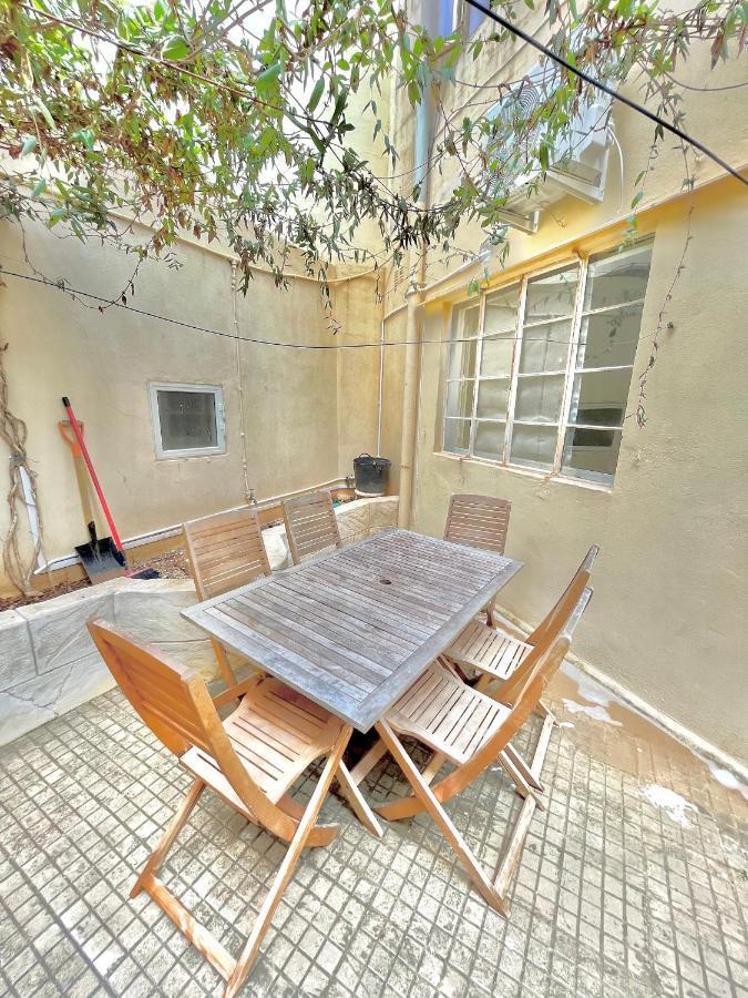 Camag Apartment - Very Close To Airport Birżebbuġa Eksteriør billede